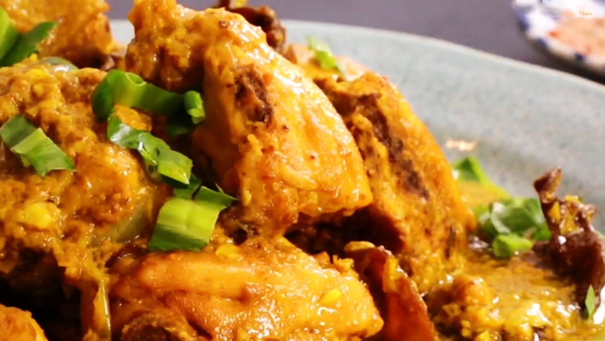 Gà Xào Lăng (Huhn mit Kurkuma)